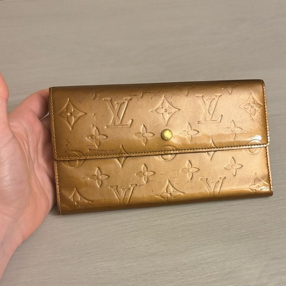 Louis Vuitton Metallic‎ Gold Monogram Wallet - Picture 2 of 11